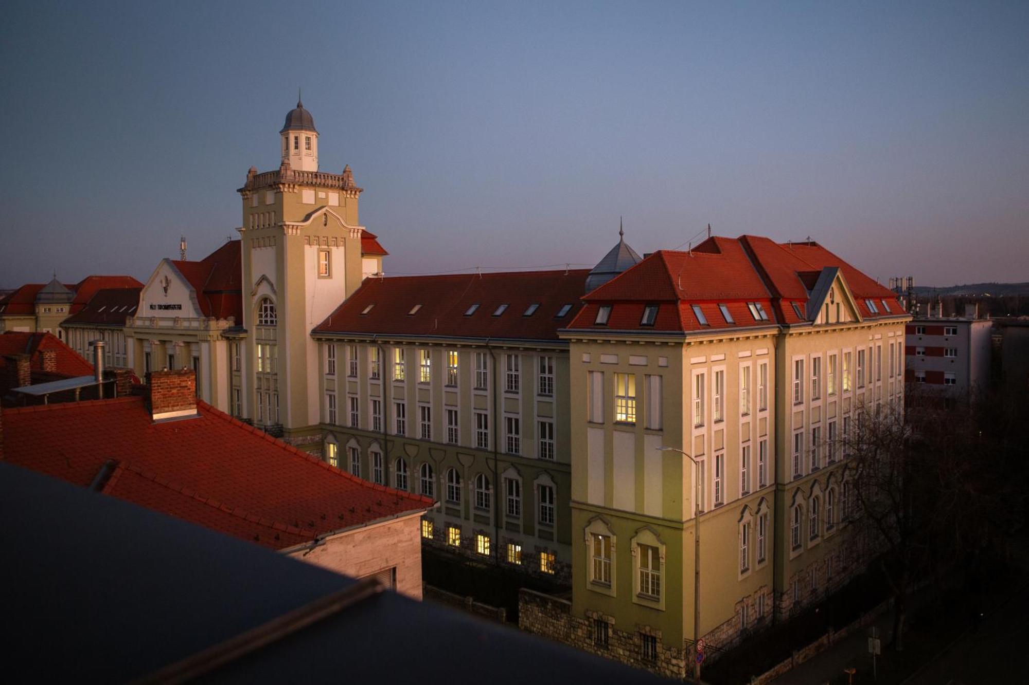 R73 Residences Pécs Eksteriør bilde